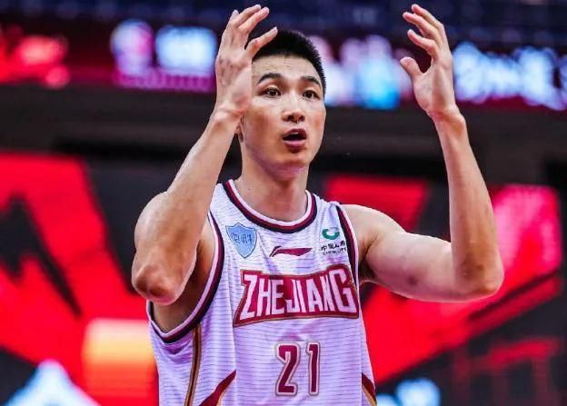 在那不勒斯赢得意甲冠军与在其他地方或穿着其他球衣赢得意甲冠军是不同的。